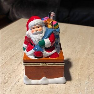Santa Claus Holiday Music Box